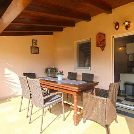 House Marija 1801 Holiday home